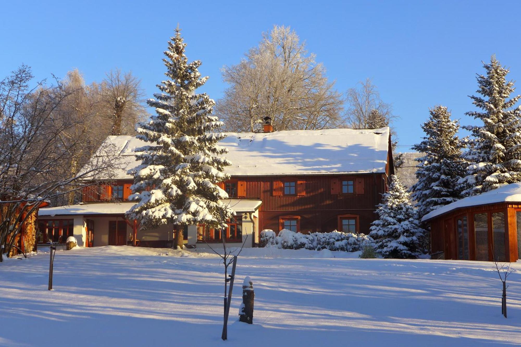 Guest House Sneznik Zewnętrze zdjęcie